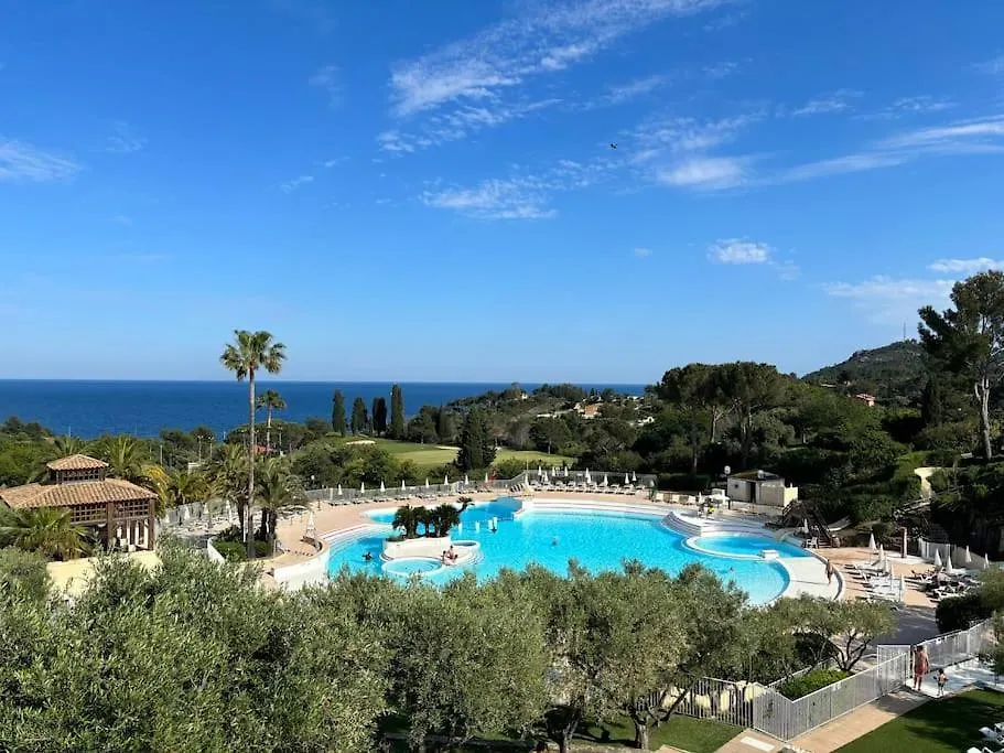 Apartamento Complexe Cap Esterel Village ,Vue Mer Studio Avec Parking Saint-Raphaël