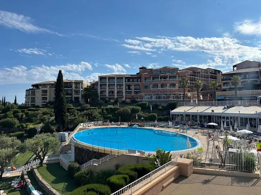 Complexe Cap Esterel Village ,Vue Mer Studio Avec Parking Saint-Raphaël Apartamento